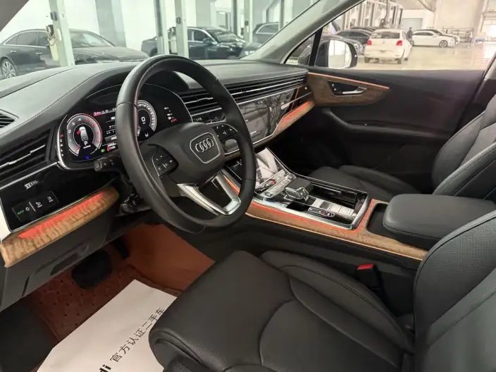Audi Q7 2023 Model 55 TFSI quattro S line Noble Model – фото 9