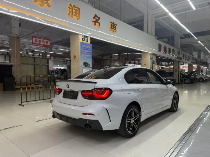 BMW 1 Series 2023 Model 120i M Sports Night Edition – фото 6