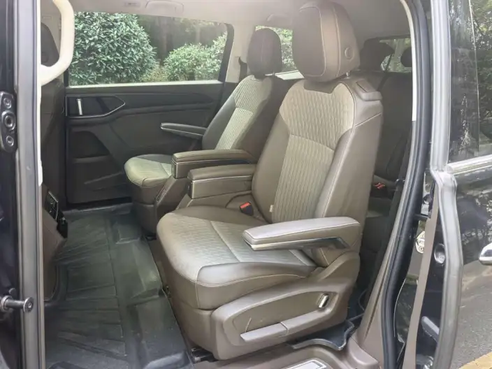 Viloran 2024 Model 330TSI Business Edition – фото 10