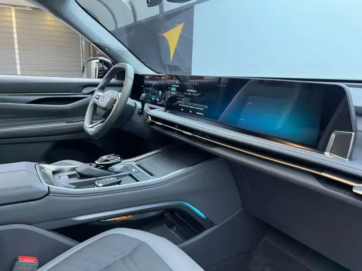 Ford Edge 2023 Model Ford Edge L 2.0T EcoBoost E Hybrid 4WD VII seat Supreme Model – фото 7