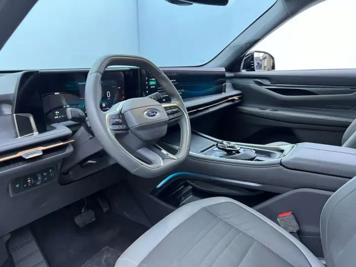 Ford Edge 2023 Model Ford Edge L 2.0T EcoBoost E Hybrid 4WD VII seat Supreme Model – фото 8