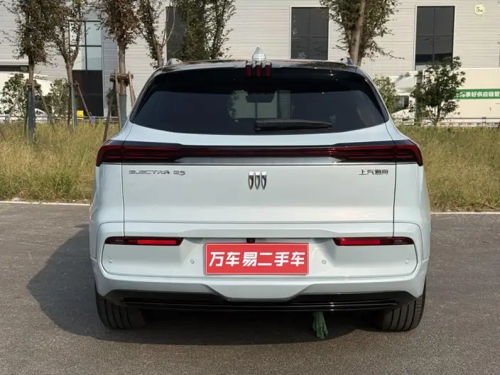 BUICK E5 2023 Model Zhen Xiang Standard battery life version – фото 5