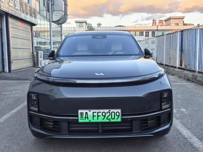 Li Auto L8 2024 Model Pro Edition