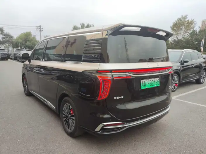 HONGQI HQ9 PHEV 2026 Model 4WD Deluxe Edition – фото 4