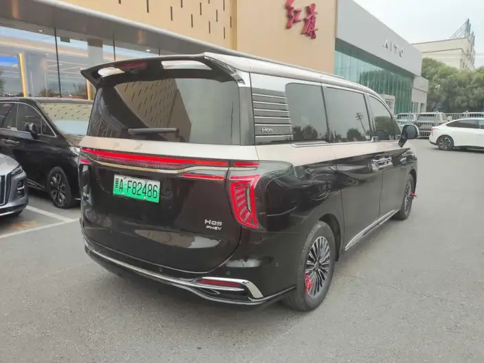 HONGQI HQ9 PHEV 2026 Model 4WD Deluxe Edition – фото 6