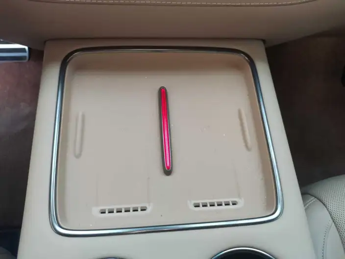 HONGQI HQ9 PHEV 2026 Model 4WD Deluxe Edition – фото 10