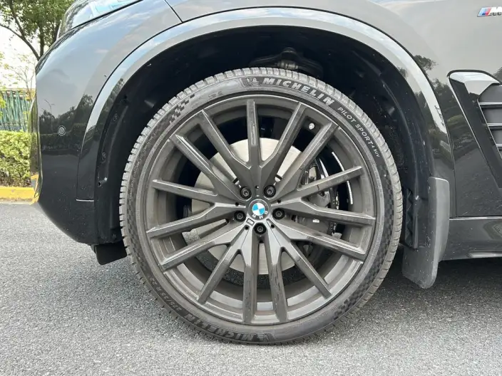 BMW X5 2026 Model Facelift xDrive40Li Exclusive Model M Sports Night Set – фото 6