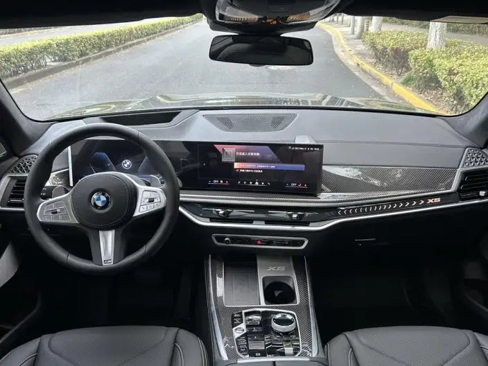 BMW X5 2026 Model Facelift xDrive40Li Exclusive Model M Sports Night Set – фото 7