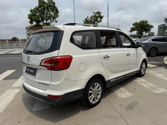Baojun 730 2016 модификация 1.5L Manual Standard 7 seat – фото 5