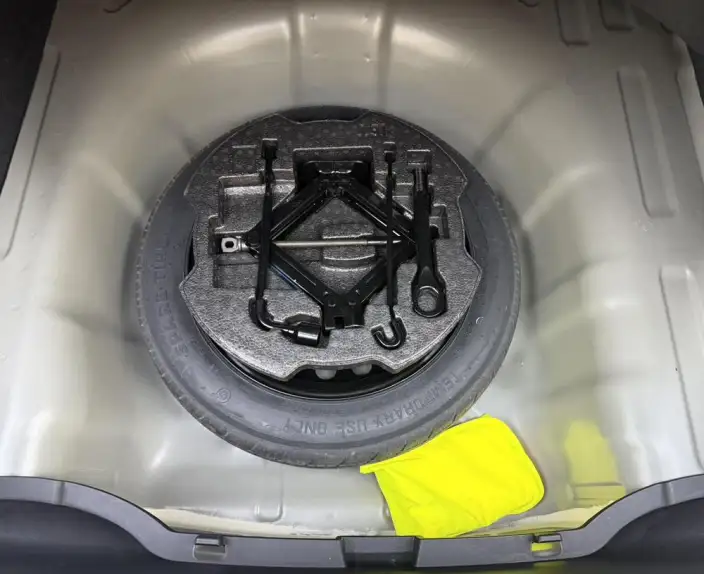 Hyundai Ioniq 2023 Model 1.5L CVT TOP Ultimate Edition – фото 9