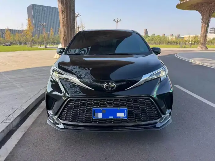 Granvia 2024 Model Intelligent Hybrid 2.5L 4WD Noble PLUS Edition