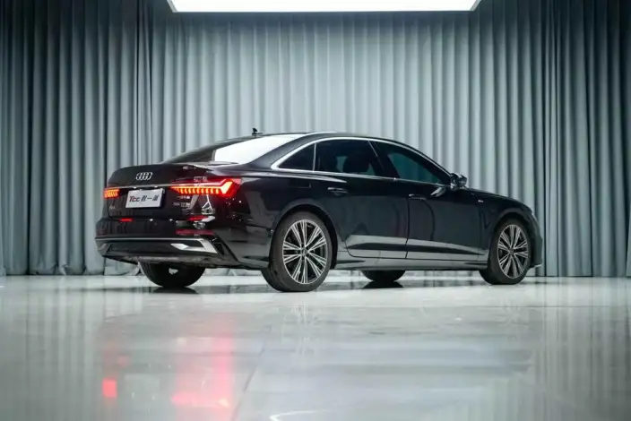 Audi A6L 2024 Model 55 TFSI quattro Exclusive Dynamic Model