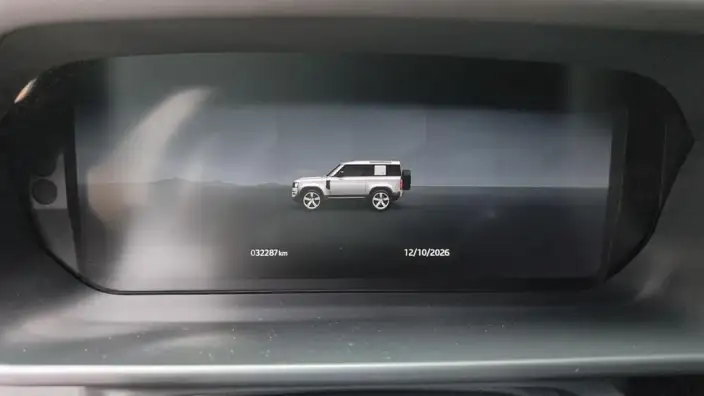 Land Rover Defender 2022 Model 90 P300 X-Dynamic HSE – фото 8