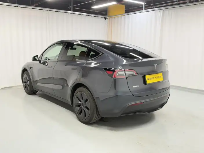 Model Y 2024 Model Rear-wheel drive version – фото 5