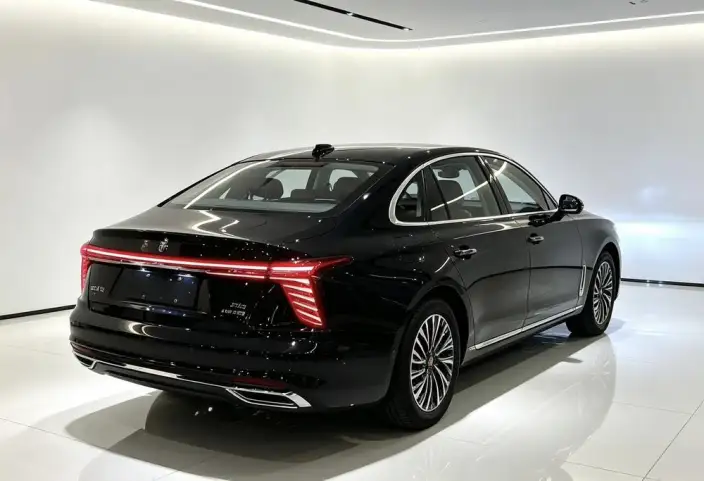 Hongqi H5 2023 Model 1.5T DCT Flag Rhythm Edition – фото 6