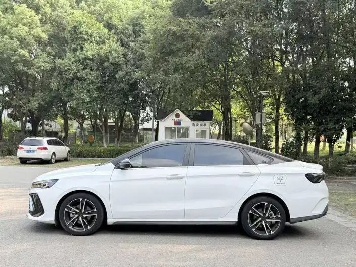 Geely Binrui 2022 Model Geely Binrui COOL 1.5T DCT Thunder Edition – фото 4