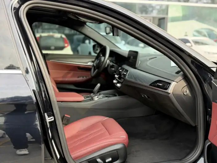 BMW 5 Series 2023 Model Facelift 530Li Leading Model M Sports Set – фото 8