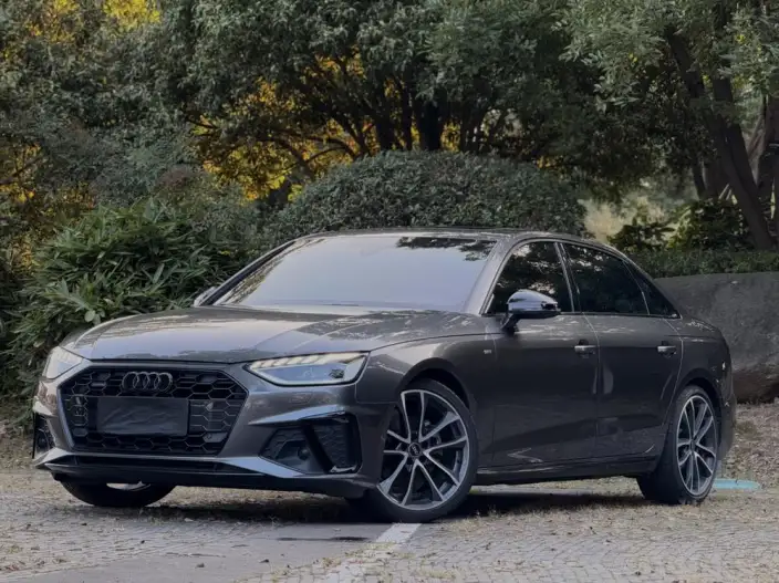 Audi A4 L 2023 Model 40 TFSI quattro Luxury Dynamic Model