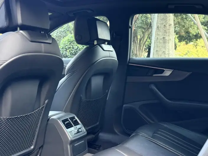 Audi A4 L 2023 Model 40 TFSI quattro Luxury Dynamic Model – фото 10