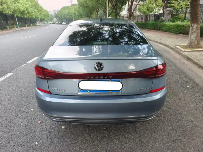 Volkswagen Passat 2022 Model 330TSI Deluxe Edition – фото 4