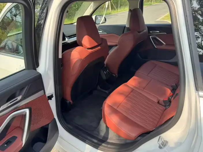 BMW iX 1 2025 Model eDrive25L M Sports Set – фото 9