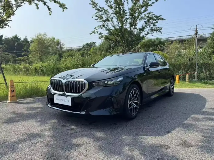 BMW i5 2025 Model eDrive40L M Sports Set
