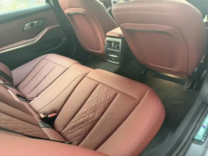 BMW 3 Series 2025 Model 330Li Exclusive Model M Sports Night Set – фото 9