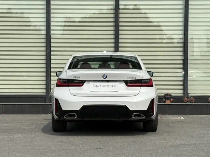 BMW 3 Series 2025 Model 325i M Sports Set