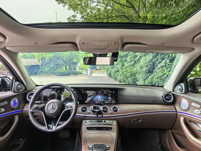 Mercedes-Benz E-Class 2023 Model E 300 L Luxury Model sedan – фото 7