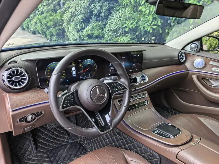 Mercedes-Benz E-Class 2023 Model E 300 L Luxury Model sedan – фото 9