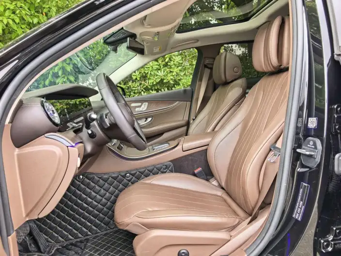 Mercedes-Benz E-Class 2023 Model E 300 L Luxury Model sedan – фото 10