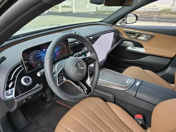 Mercedes-Benz E-Class 2025 Model E 300 L Luxury Model sedan – фото 10