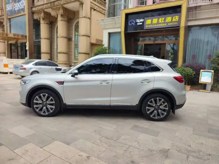 Hongqi HS5 2022 Model Facelift 2.0T Smart Flag Enjoy Edition