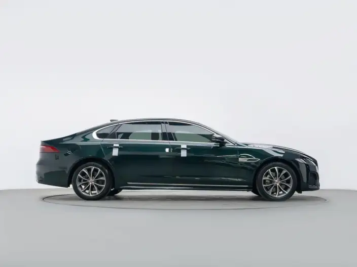 Jaguar XFL 2023 Model 2.0T P250 2WD Elite Sports Edition – фото 8