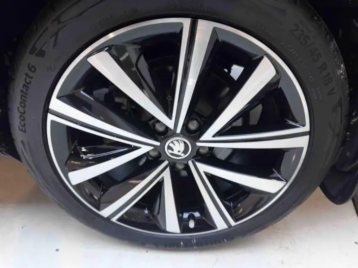 Skoda Superb 2023 Model Facelift TSI280 DSG Exclusive Edition – фото 10