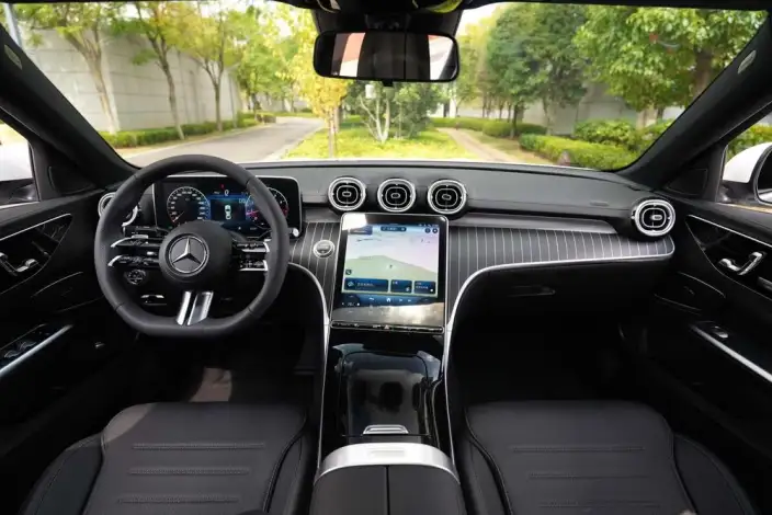 Mercedes-Benz C-Class 2023 Model C 260 L Sports Edition – фото 8