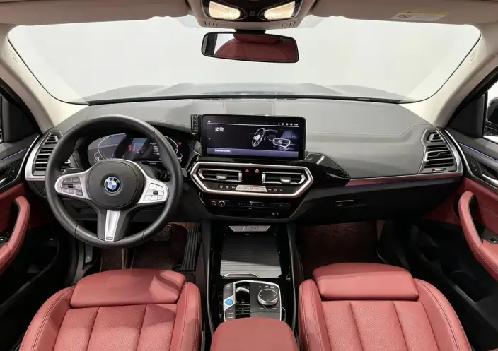 BMW iX3 2024 Model Leading Model – фото 8