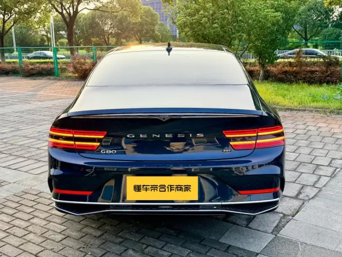Genesis G80 2024 Model 2.5T 2WD Deluxe Edition