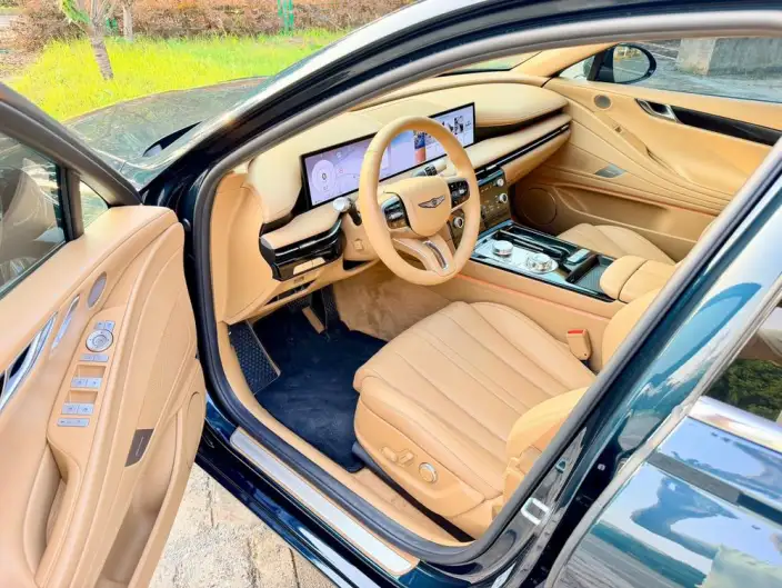Genesis G80 2024 Model 2.5T 2WD Deluxe Edition – фото 10