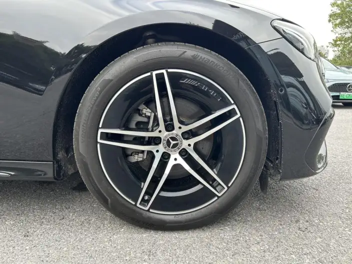 Mercedes-Benz E-Class Imported 2025 Model E 260 Sports Edition – фото 7