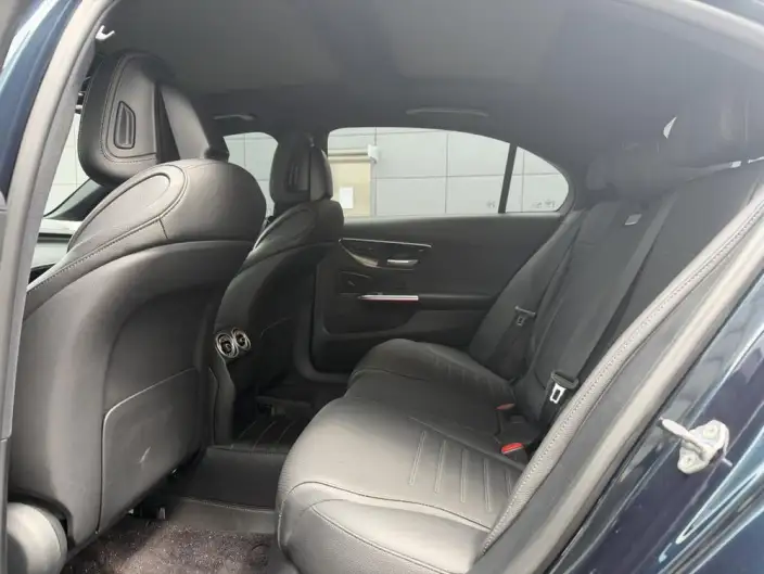 Mercedes-Benz C-Class 2023 Model Facelift II C 260 L Sports Edition – фото 9