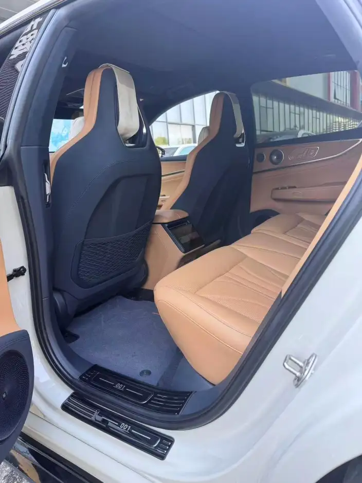 ZEEKR 001 2026 Model Ultra Edition 103kWh 4WD – фото 9