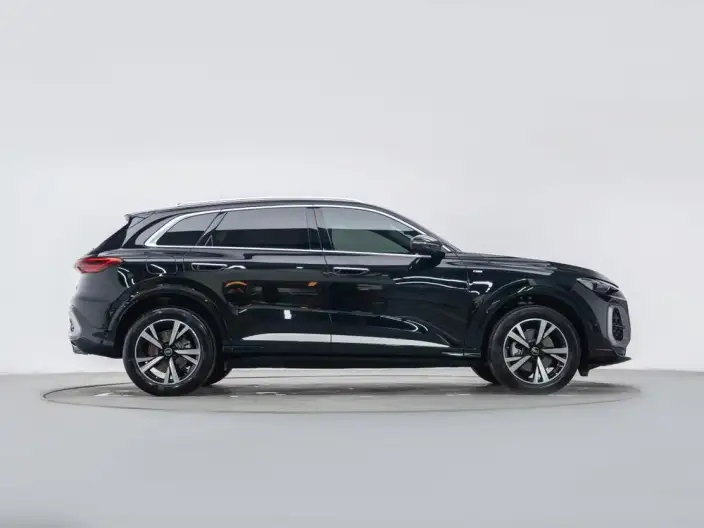 Audi Q5L 2026 Model 2.0T Smart Hybrid Luxury Model – фото 8