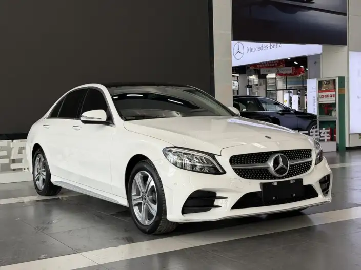 Mercedes-Benz C-Class 2021 Model C 260 L Sports Edition – фото 3