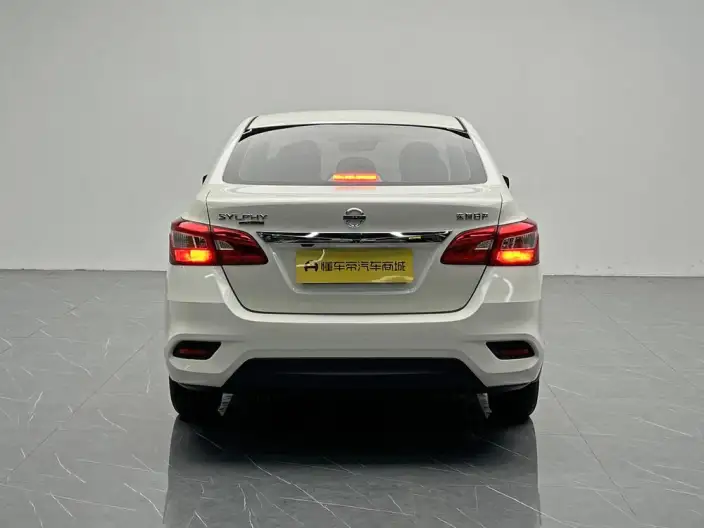 Nissan Sylphy 2022 Model Classic 1.6 XL CVT Deluxe Edition – фото 6