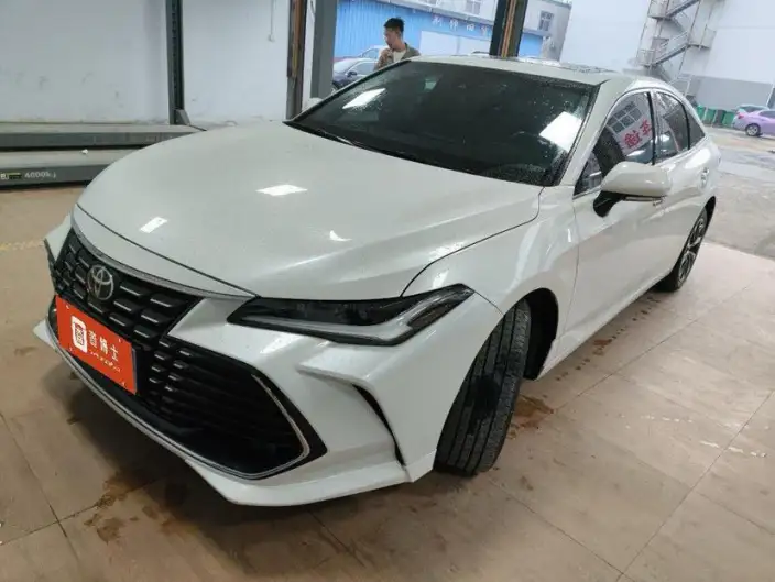 Toyota Avalon 2023 Model 2.0L CVT Deluxe Edition – фото 1