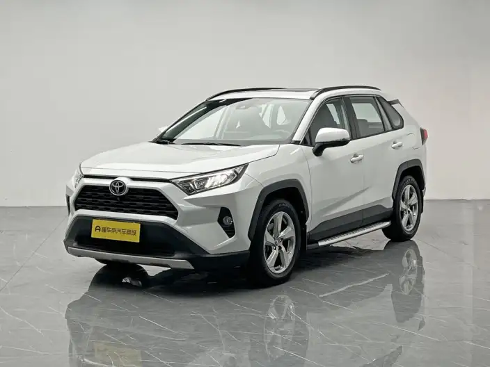 Toyota RAV4 2021 Model 2.0L CVT 2WD Fashion edition – фото 1