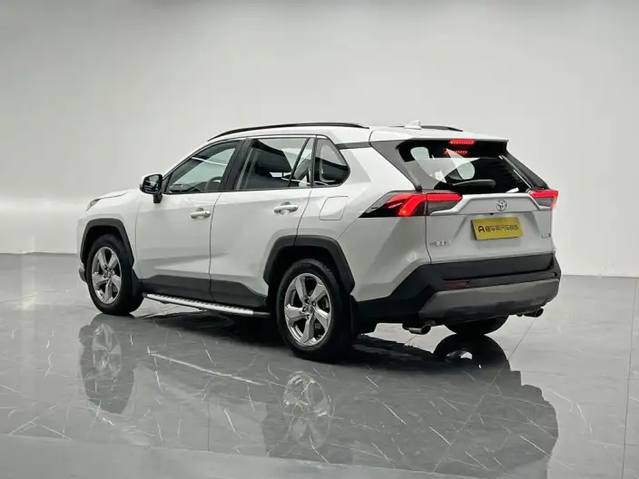 Toyota RAV4 2021 Model 2.0L CVT 2WD Fashion edition – фото 5