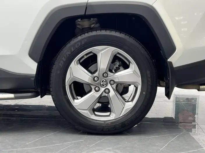 Toyota RAV4 2021 Model 2.0L CVT 2WD Fashion edition – фото 9