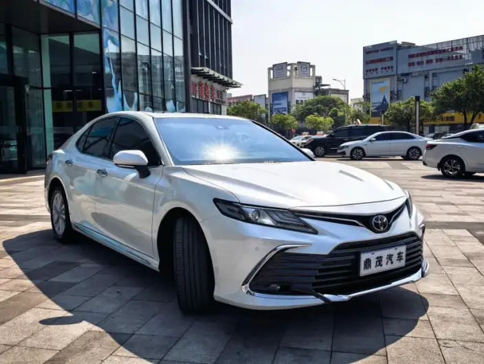 Toyota Camry 2023 Model 2.0G Deluxe Edition – фото 3